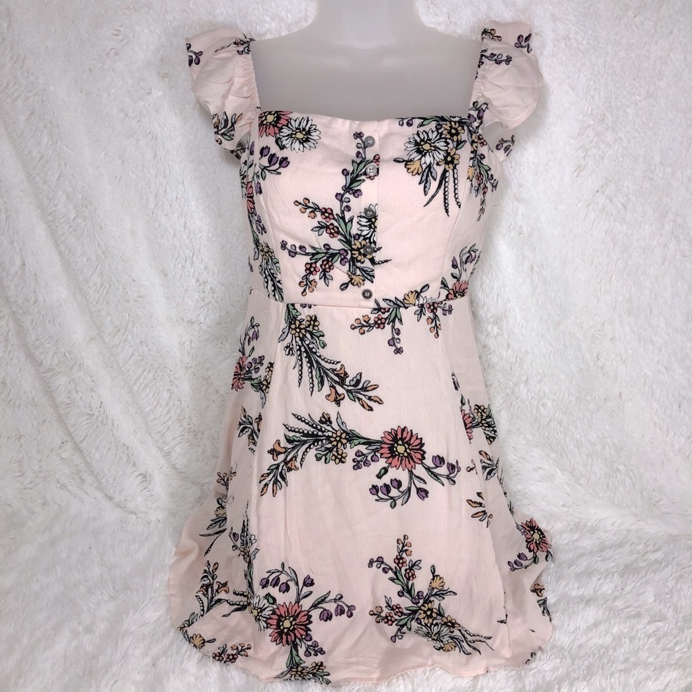 lulu’s baby pink floral flowy mini dress